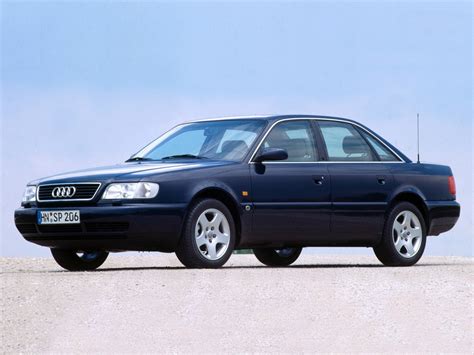 Audi A6 C4 automobilis