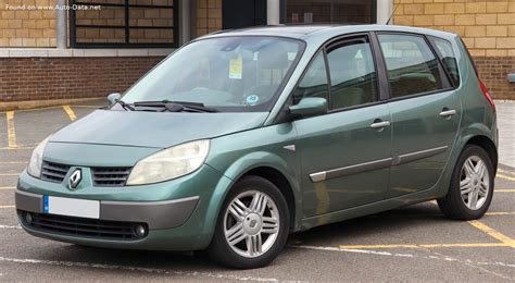 Renault Scenic 2 automobilio variklio skyrius