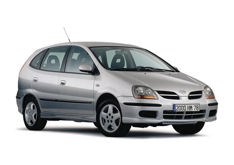 Nissan Almera Tino automobilis