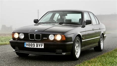 BMW E34 variklio skyrius