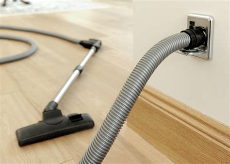 Rankos keičiančios dulkių siurblio filtrą