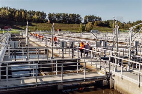 Hidrogeologinis pjūvis su požeminių vandenų sluoksniais