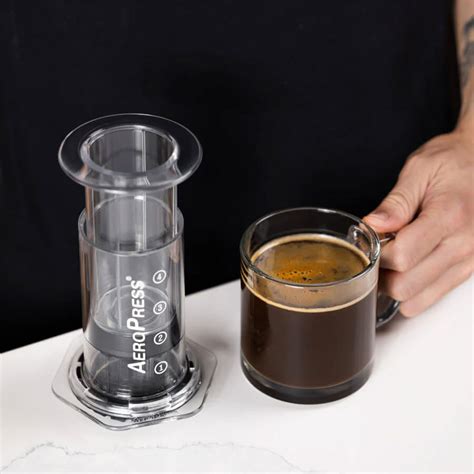 AeroPress kavos ruošimo įrenginys su filtrais