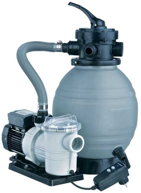 Baseino filtravimo sistema su siurbliu ir filtru