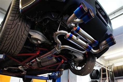 Automobilio išmetimo sistema su katalizatoriumi ir DPF filtru