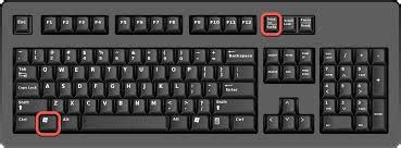 Kompiuterio ekrano nuotrauka su duomenų atkūrimo programine įranga, rodanti rastus failus